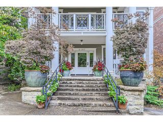 2167 Sw YAMHILL St, Portland, OR 97035