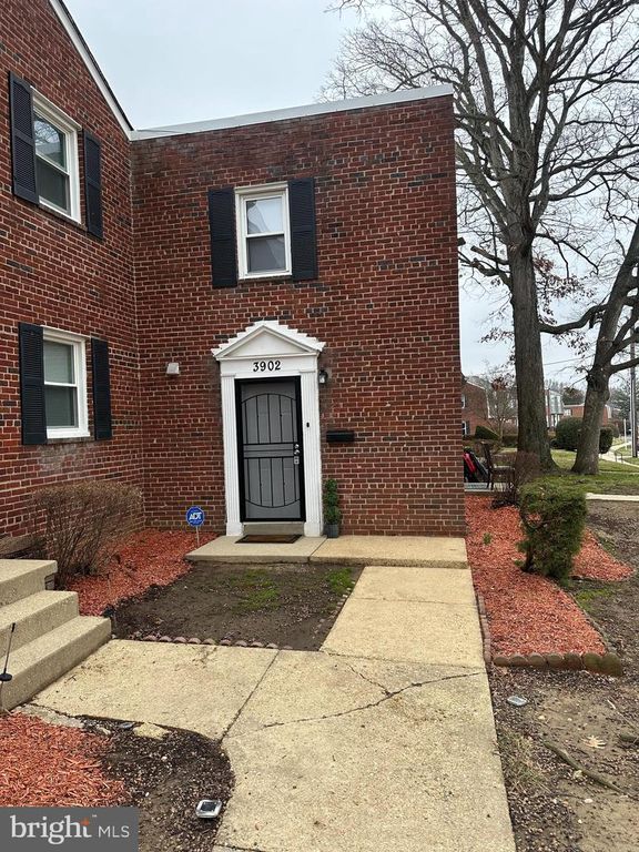 Image 2 of property listing at 3902 25TH AVE, Temple Hills, MD 20748