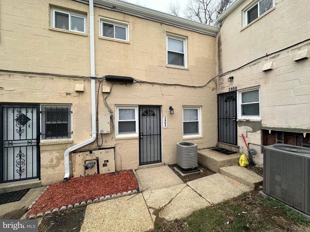 Image 28 of property listing at 3902 25TH AVE, Temple Hills, MD 20748