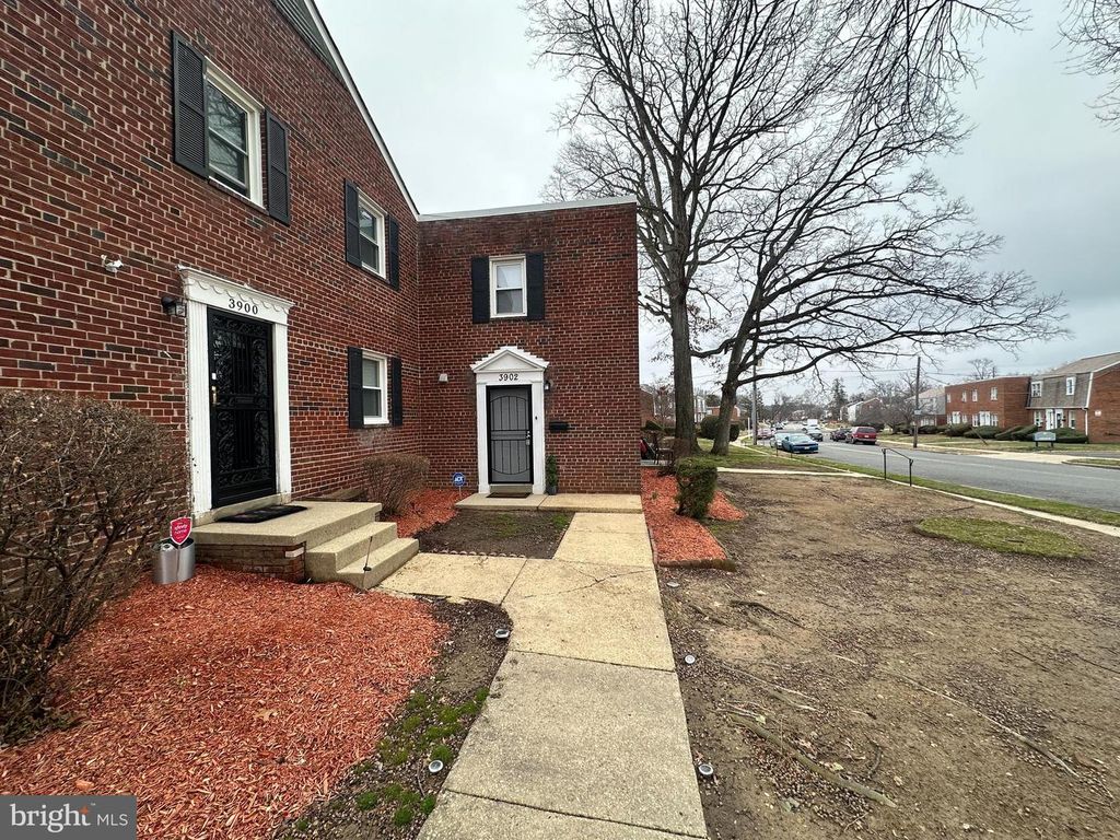 Image 3 of property listing at 3902 25TH AVE, Temple Hills, MD 20748