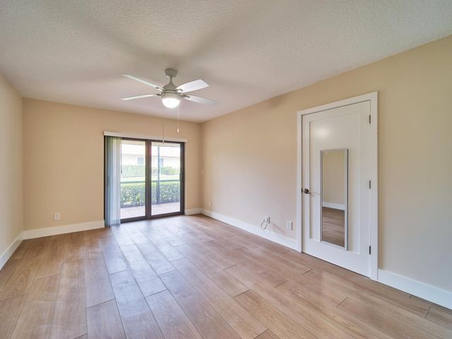 1101 Pinecrest Circle E, Jupiter, FL 33458