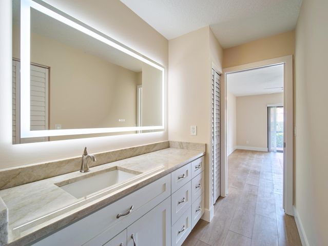 1101 Pinecrest Circle E, Jupiter, FL 33458