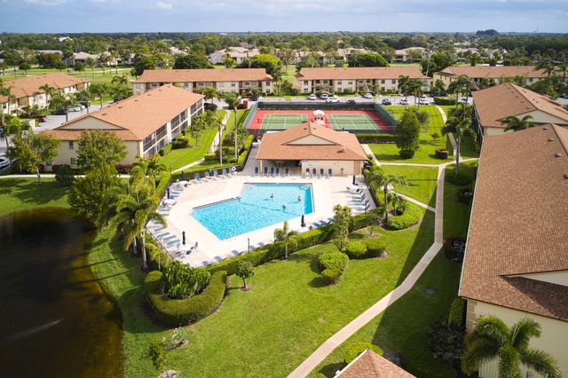 1101 Pinecrest Circle E, Jupiter, FL 33458