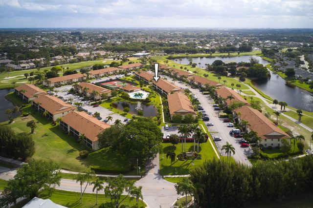 1101 Pinecrest Circle E, Jupiter, FL 33458