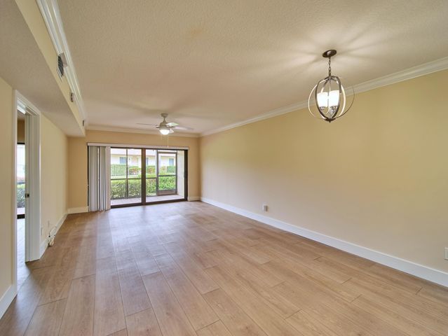 1101 Pinecrest Circle E, Jupiter, FL 33458