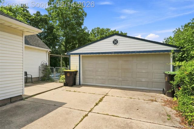 2234 Grange Road, Trenton, MI 48183