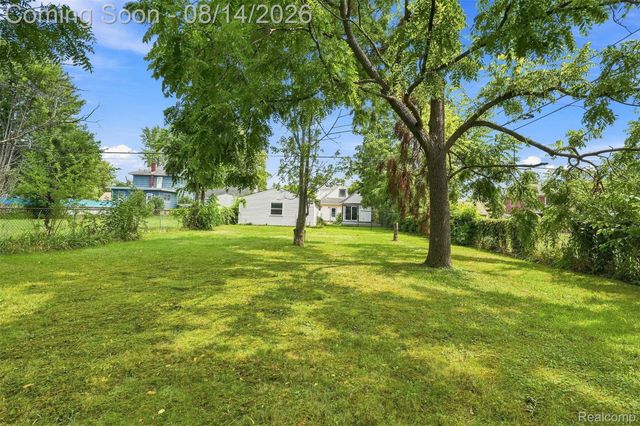 2234 Grange Road, Trenton, MI 48183