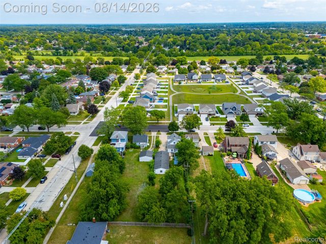 2234 Grange Road, Trenton, MI 48183