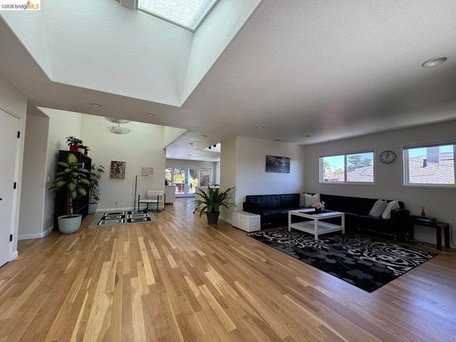 106 Corinne AVE, Santa Cruz, CA 95065
