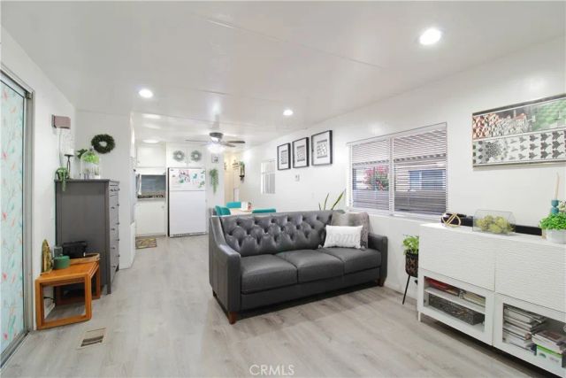 11401 Topanga Canyon 80, Chatsworth, CA 91311