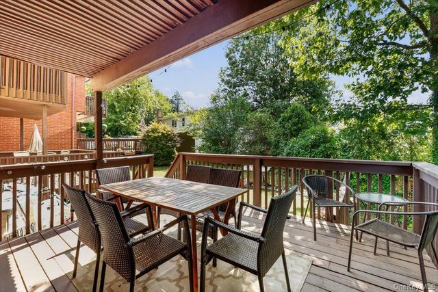 70 West Street C14, Harrison, NY 10528