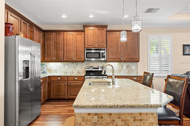 2346 OAKLEY GREEN DRIVE, Sun City Center, FL 33573