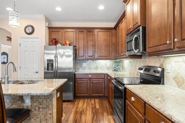 2346 OAKLEY GREEN DRIVE, Sun City Center, FL 33573