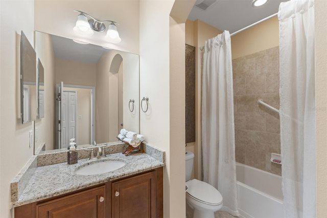 2346 OAKLEY GREEN DRIVE, Sun City Center, FL 33573
