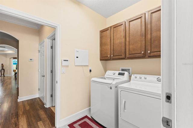 2346 OAKLEY GREEN DRIVE, Sun City Center, FL 33573