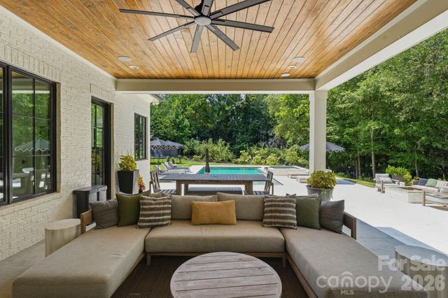 4420 Forest Hills Drive, Charlotte, NC 28226