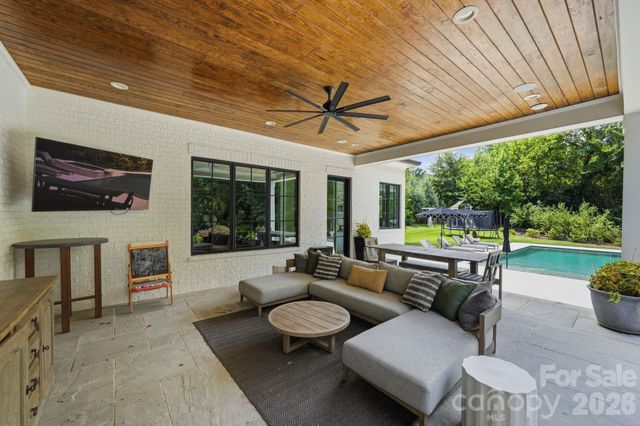 4420 Forest Hills Drive, Charlotte, NC 28226