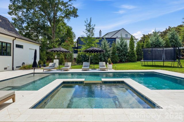 4420 Forest Hills Drive, Charlotte, NC 28226