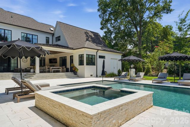4420 Forest Hills Drive, Charlotte, NC 28226