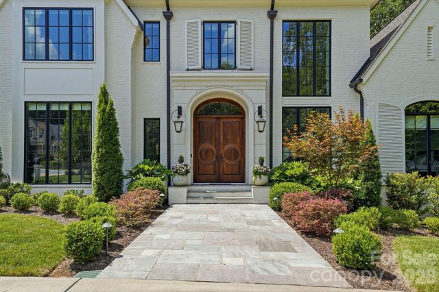 4420 Forest Hills Drive, Charlotte, NC 28226