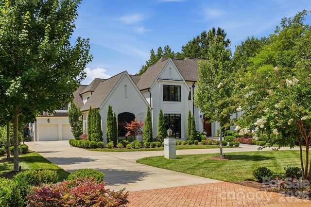 4420 Forest Hills Drive, Charlotte, NC 28226