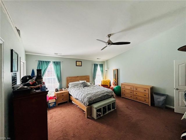 846 South Lake CIR, Chesapeake, VA 23322