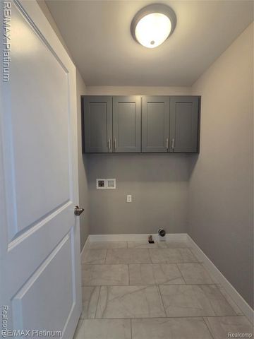 13104 Stony Brook Pass, Fenton Charter Township, MI 48451