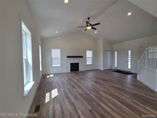 13104 Stony Brook Pass, Fenton Charter Township, MI 48451