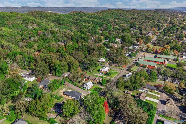 300 Forest Avenue SW, Fort Payne, AL 35967