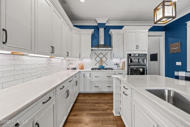 753 Crown Pointe Drive, Hampstead, NC 28443