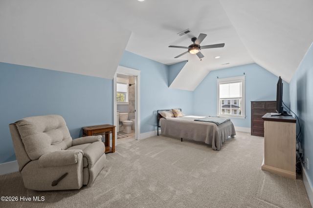 753 Crown Pointe Drive, Hampstead, NC 28443