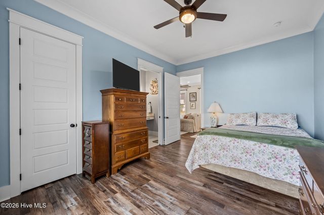 753 Crown Pointe Drive, Hampstead, NC 28443