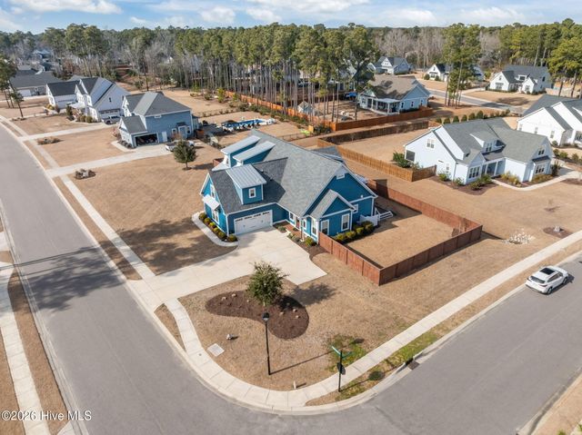 753 Crown Pointe Drive, Hampstead, NC 28443