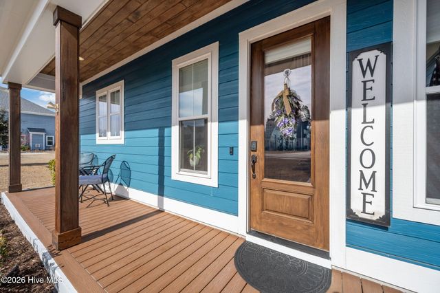 753 Crown Pointe Drive, Hampstead, NC 28443