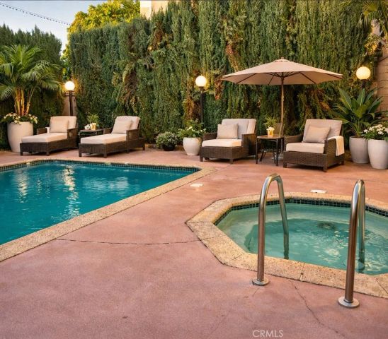 147 W Acacia Avenue 121, Glendale, CA 91204