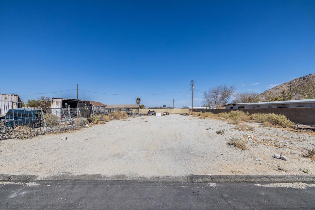 Image 1 of property listing at Lot 200 Oreana Avenue, Palm Springs, CA 92262