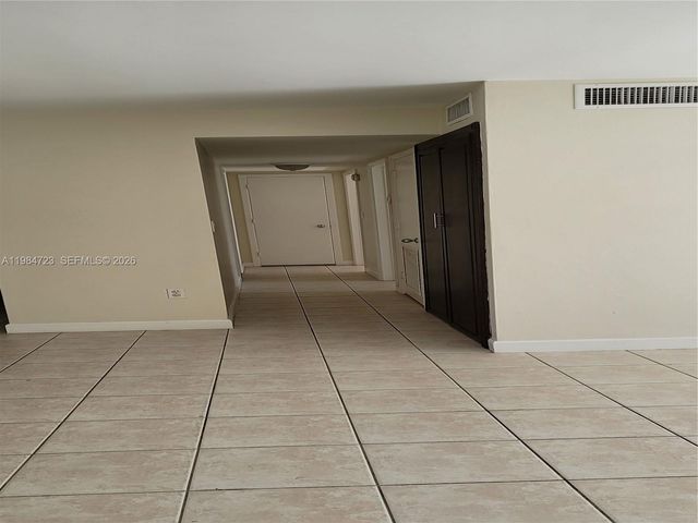 7430 Miami Lakes Dr E105, Miami Lakes, FL 33014