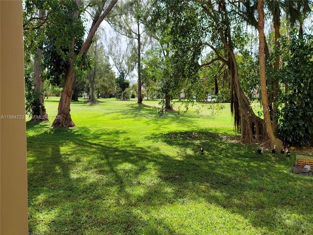 7430 Miami Lakes Dr E105, Miami Lakes, FL 33014