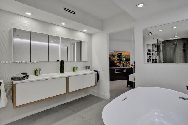 19111 Collins Ave 102, Sunny Isles Beach, FL 33160