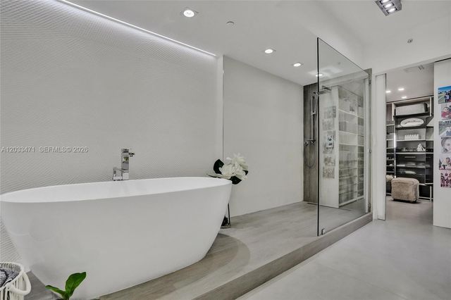 19111 Collins Ave 102, Sunny Isles Beach, FL 33160