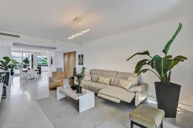 19111 Collins Ave 102, Sunny Isles Beach, FL 33160
