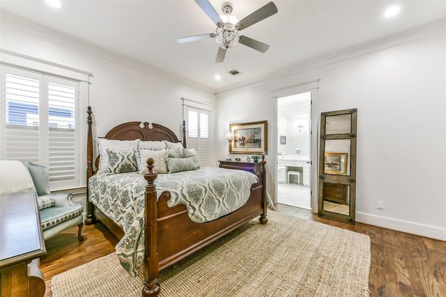 1202 Walton Street, Houston, TX 77009