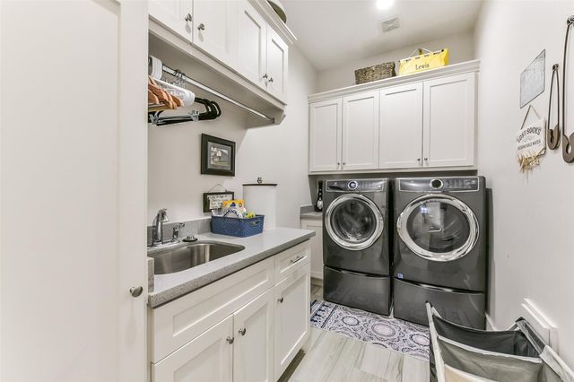 1202 Walton Street, Houston, TX 77009