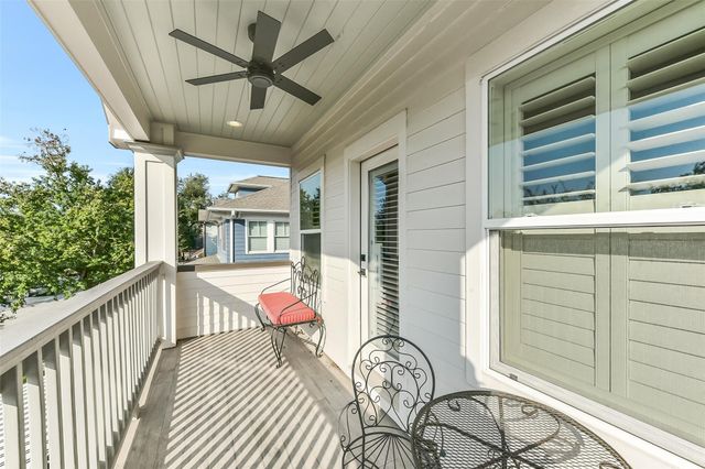 1202 Walton Street, Houston, TX 77009