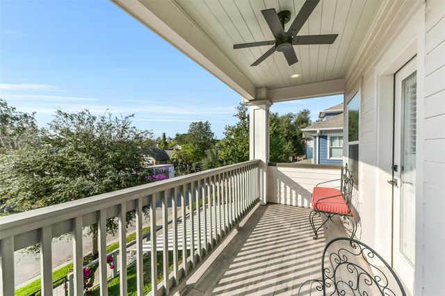 1202 Walton Street, Houston, TX 77009