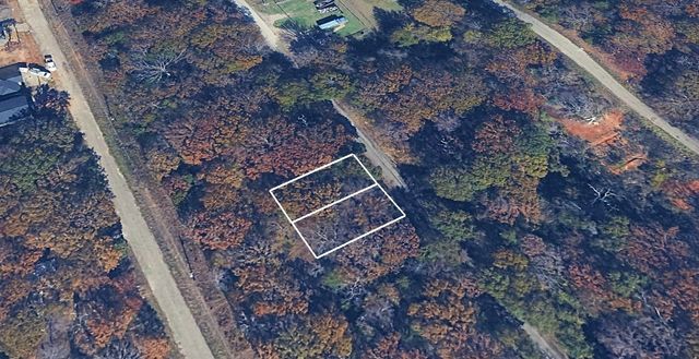 140 Pocahontas Street, Mabank, TX 75156