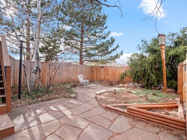 101 Ward Court, Lakewood, CO 80228