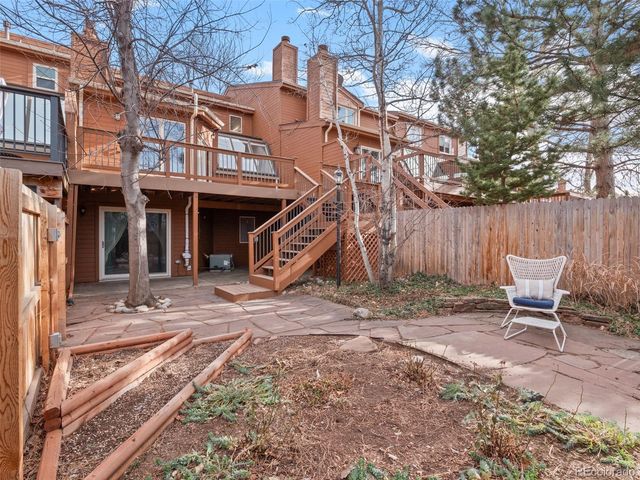 101 Ward Court, Lakewood, CO 80228