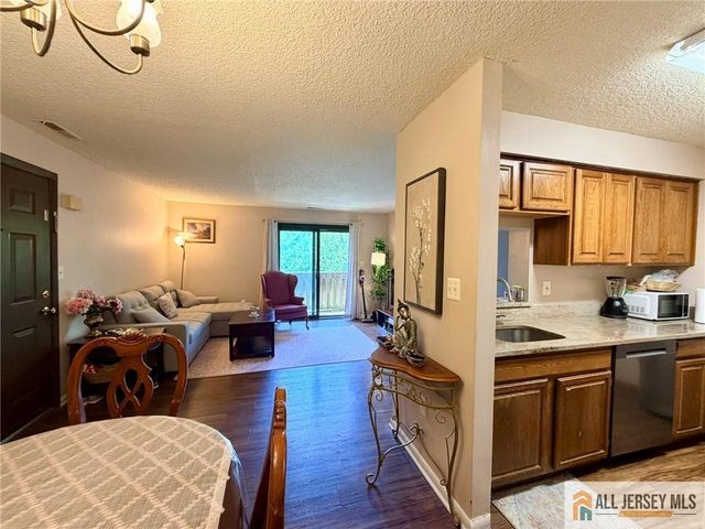 5215 Ravens Crest Drive, Plainsboro, NJ 08536