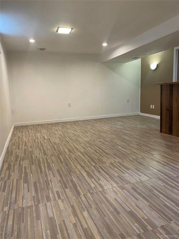 19430 Williamson Street, Clinton Charter Township, MI 48035